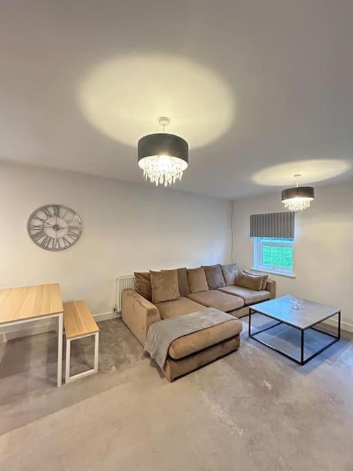 Luxury Countryside Stay - Waters Upton, تيلفورد المظهر الخارجي الصورة